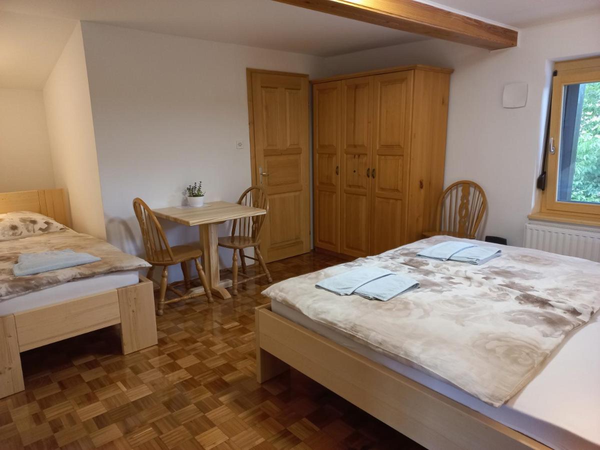 모지례 Sobe Levc B&B 외부 사진