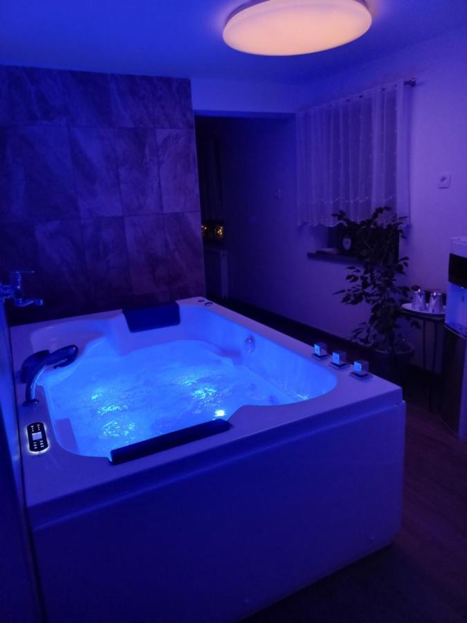 모지례 Sobe Levc B&B 외부 사진